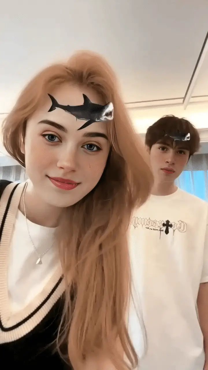 Ultra face swap video multi face swap sample video 9
